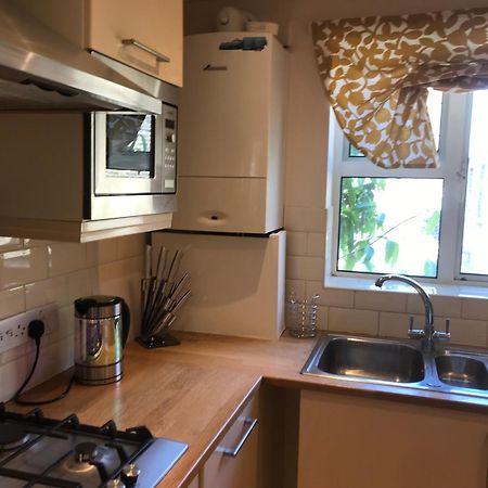 Charming Flat Centrally Located Londen Buitenkant foto